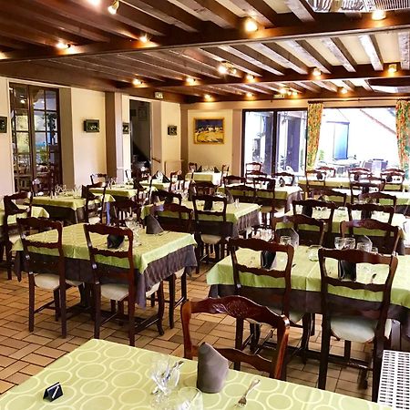Hotel Restaurant Le Relais De Pouilly Exterior photo