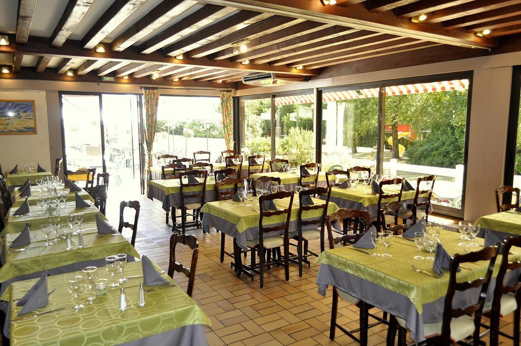 Hotel Restaurant Le Relais De Pouilly Exterior photo